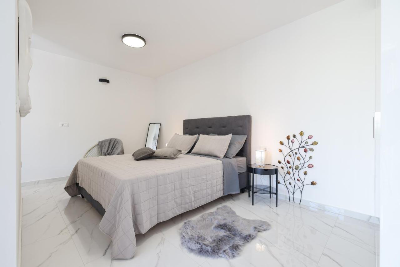 Studio Apartman Natale 자다르 외부 사진