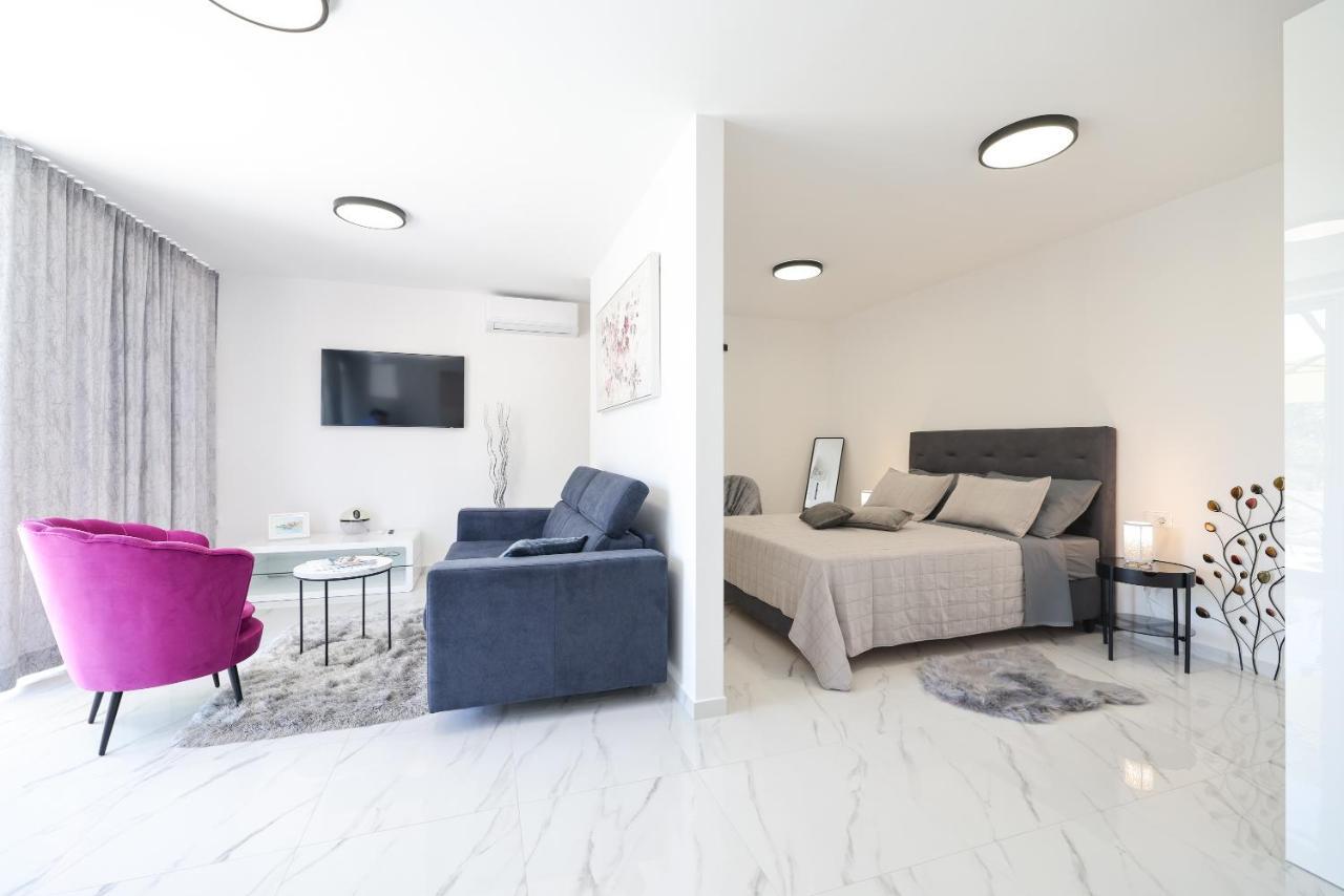 Studio Apartman Natale 자다르 외부 사진